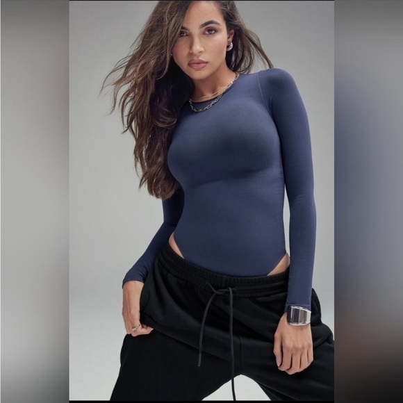 Yitty Fabletics Nearly Naked Shapewear Long Sleeve Bodysuit, Wild Nights M/L NWT - Picture 9 of 10